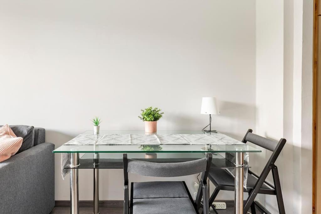 Lovely 1 Bedroom Flat - Gazdagret Appartement *